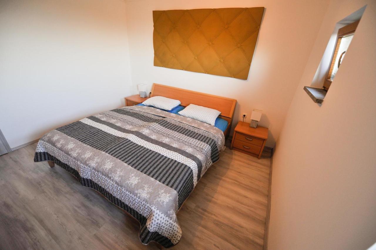 Apartments Jernej With Onsite Wellness Brezice Exterior photo
