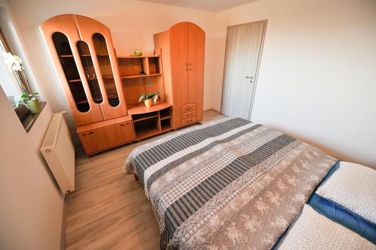 Apartments Jernej With Onsite Wellness Brezice Exterior photo